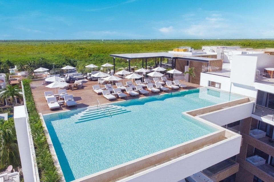 The Fives Oceanfront Puerto Morelos – photo 2 of 7