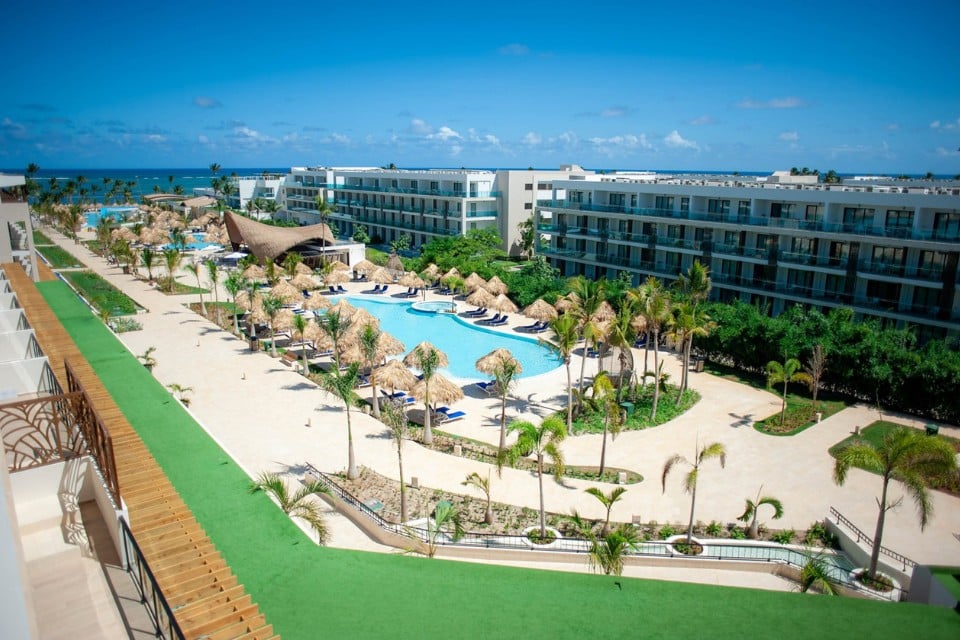 Serenades All Suites Adultes Only Resort – photo 2 of 7